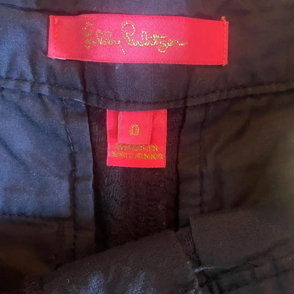 Lilly Pulitzer Navy Scalloped Hem Textured Shorts - Picture 3 of 4